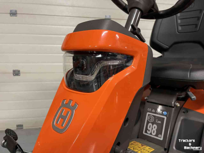 Aufsitzrasenmäher Husqvarna Husqvarna R316TX. Nieuw! Kawasaki motor!