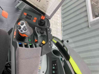 Schlepper / Traktor Claas Axion 830 C-Matic First Claas