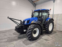 Schlepper / Traktor New Holland TS135A
