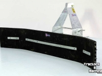 Sonstiges Forstmaschinen und Zubehör Qmac Modulo rubber mud scraper 1800mm hook up Tractor and Forklift