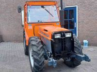 Obsttraktor Holder 860