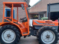 Obsttraktor Holder 860