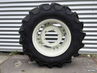 Räder, Reifen, Felgen & Distanzringe BKT Agrimax Banden 420/85R34 en 340/85R24 Verstelbare Velgen
