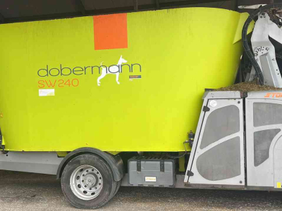 Futtermischwagen Vertikal Storti Dobermann SW 240 AS  - 447240