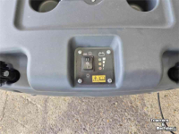 Kehr- und Kehrsaugmaschinen Nilfisk SW 750 Accu / Batterij Veegmachine / Handveegmachine