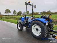 Schlepper / Traktor New Holland T 3.70