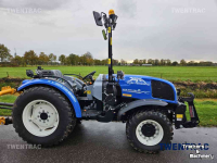 Schlepper / Traktor New Holland T 3.70
