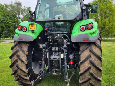 Schlepper / Traktoren Deutz-Fahr Agrotron 6160 TTV
