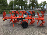 Pflüge Kuhn Vari Master 123