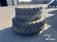 Räder, Reifen, Felgen & Distanzringe Kleber 270/95- 32--- 270/95- R 48
