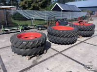 Räder, Reifen, Felgen & Distanzringe Taurus 340/85R48 & 270/95R36