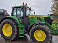 Schlepper / Traktor John Deere 6M220