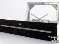 Gülleschieber Qmac Gummischieber für Gülle mit Terex anbau