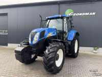 Schlepper / Traktor New Holland T6030 RC