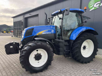 Schlepper / Traktor New Holland T6030 RC