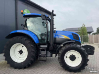 Schlepper / Traktor New Holland T6030 RC