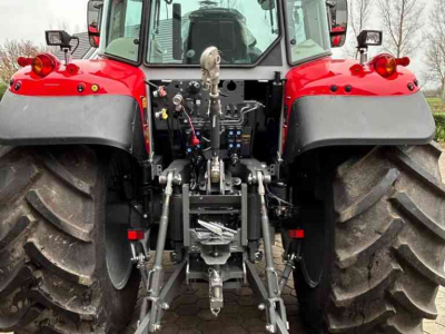 Schlepper / Traktor Massey Ferguson 5S.125 DYNA-6 Efficient