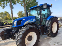 Schlepper / Traktor New Holland TS 115 A
