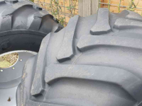 Räder, Reifen, Felgen & Distanzringe BKT 650/45R22.5 en 800/45-30.5