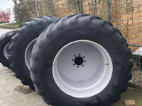 Räder, Reifen, Felgen & Distanzringe BKT 650/45R22.5 en 800/45-30.5