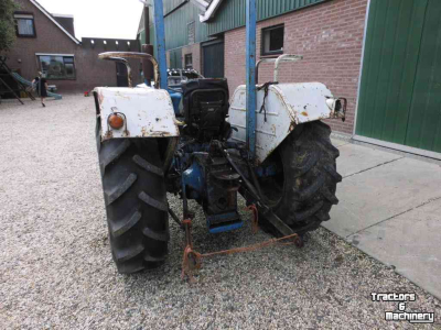 Schlepper / Traktor Ford 2000