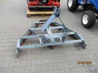 Schlepper / Traktor New Holland boomer 25 hydro 30uur en div werktuigen