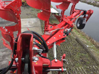 Pflüge  4 schaar vario ploeg