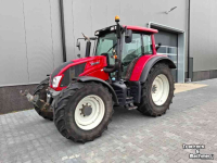Schlepper / Traktor Valtra N 143 D