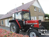 Schlepper / Traktor Case Case-IH 733 International