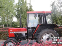 Schlepper / Traktor Case Case-IH 733 International