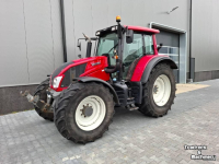 Schlepper / Traktor Valtra N 143 D