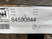 Mähdrescher New Holland Rotor New Holland CR Combine 22 inch Rechts 84591343/Links No:84590644