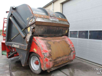 Futtermischwagen Vertikal Trioliet Triomix1-1200 Triomix TM12 zelfladende voermengwagen snijbord bewegende messen