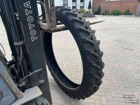 Räder, Reifen, Felgen & Distanzringe Kleber 230/95R48 eenling demo band
