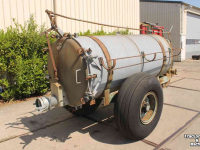 Gülletankwagen / Güllefässer Ipsa 2600 liter mesttank giertank vacuumtank waterwagen