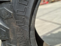Räder, Reifen, Felgen & Distanzringe Pirelli 12.4R28