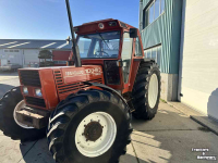 Schlepper / Traktor New Holland 100-90 DT
