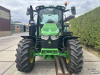 Schlepper / Traktor John Deere 6M 125