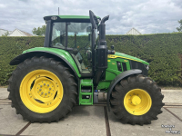 Schlepper / Traktor John Deere 6M 125