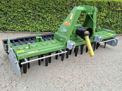 Kreiselegge Celli Energy 300 kopeg met pakker-rol
