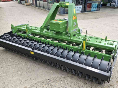 Kreiselegge Celli Energy 300 kopeg met pakker-rol