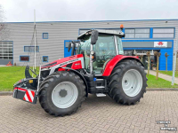 Schlepper / Traktor Massey Ferguson 5S.105 Dyna-6