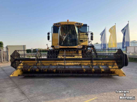 Mähdrescher New Holland CS6080