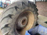 Räder, Reifen, Felgen & Distanzringe Case-IH 620/70 R42