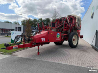 Karotteroder Simon R2TCMR