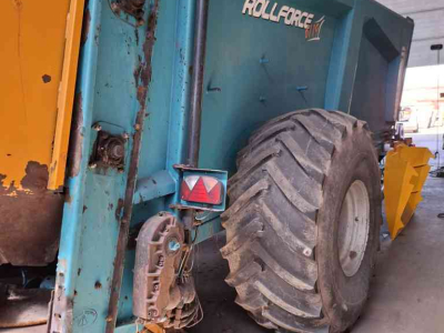Stalldungstreuer Rolland rf 6119