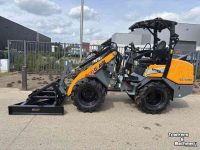 Radlader Giant G2700HD+ Kniklader