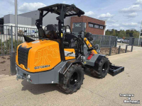Radlader Giant G2700HD+ Kniklader