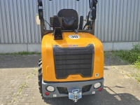 Radlader Giant G2700HD+