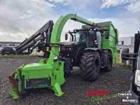 Schlepper / Traktor JCB Fastrac 4220 + Cheetah 30 Houtversnipperaar / Houthakselaar + Nokka HK4872P houtkraan Snipper combi / Chipper Combi